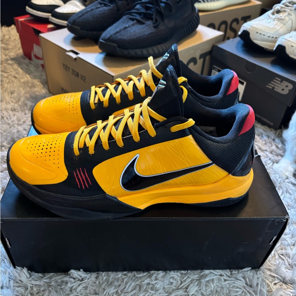 Kobe V Protro Bruce Lee / Men’s Size 9.5